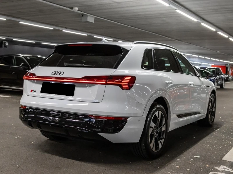 Audi Q8 50 E-TRON/S-LINE/MATRIX/B&O/CAMERA/BLACK OPTIC/, снимка 8 - Автомобили и джипове - 51384160