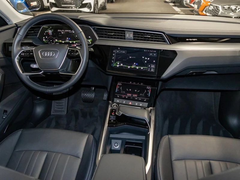 Audi Q8 50 E-TRON/S-LINE/MATRIX/B&O/CAMERA/BLACK OPTIC/, снимка 14 - Автомобили и джипове - 51384160