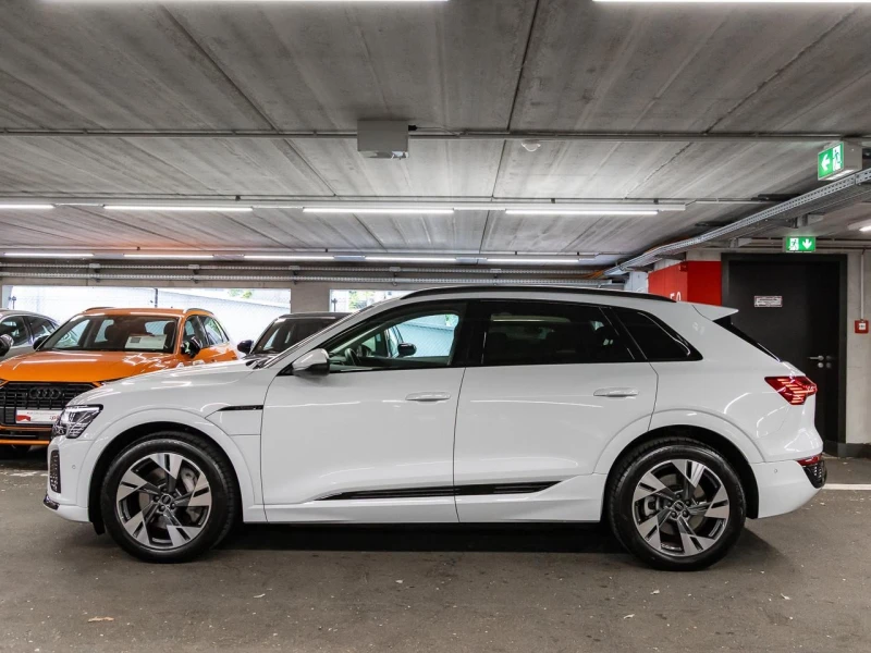 Audi Q8 50 E-TRON/S-LINE/MATRIX/B&O/CAMERA/BLACK OPTIC/, снимка 5 - Автомобили и джипове - 51384160