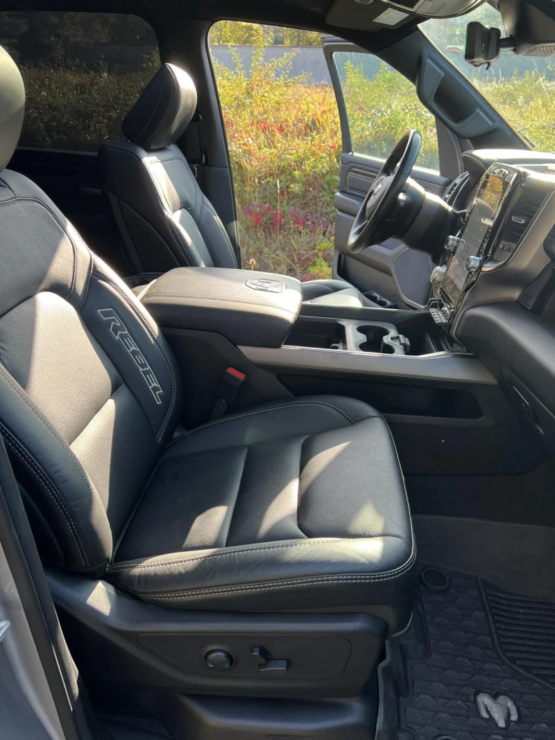 Dodge RAM 1500, снимка 12 - Автомобили и джипове - 52070954