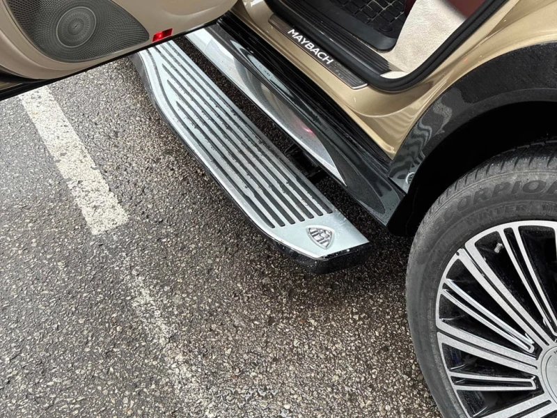 Mercedes-Benz GLS 600 Maybach  CARFAX, снимка 13 - Автомобили и джипове - 52856692