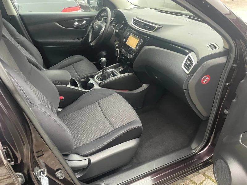 Nissan Qashqai 1.5 dci Acenta Navi , снимка 12 - Автомобили и джипове - 53416492