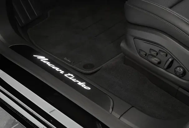 Porsche Macan Turbo = Sport Chrono = Гаранция - изображение 6