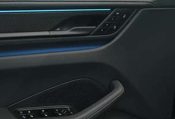 Porsche Macan Turbo = Sport Chrono = Гаранция - изображение 5