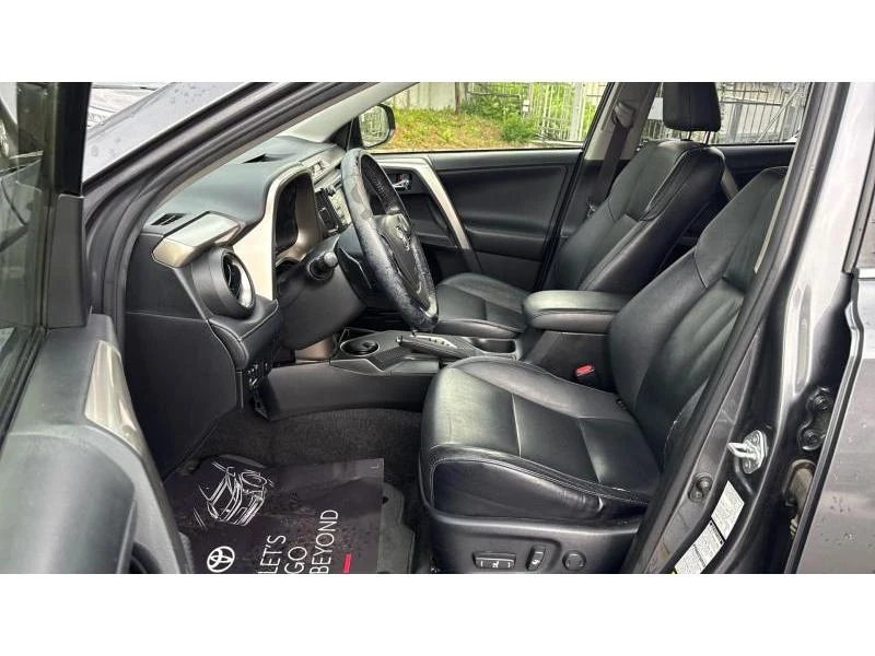 Toyota Rav4 5 DOORS 2.2 D-CAT 6AT LUXURY, снимка 12 - Автомобили и джипове - 55117168