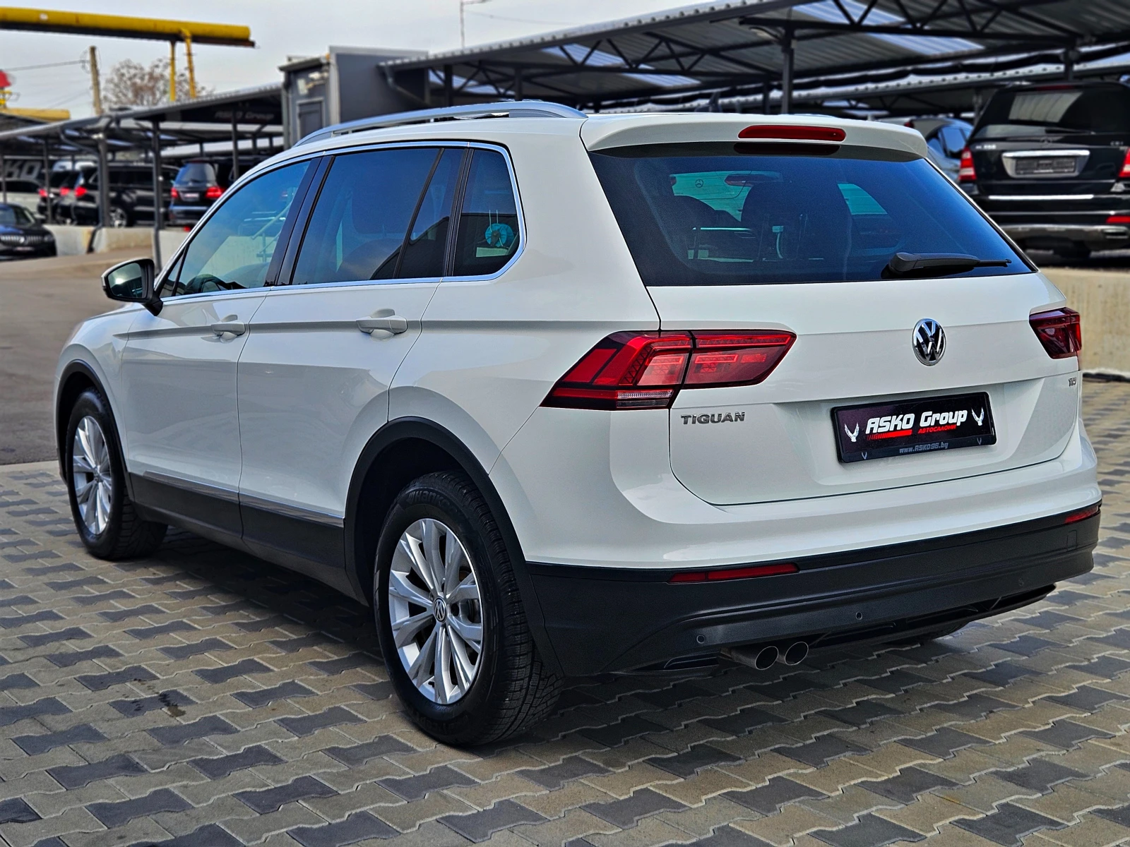 VW Tiguan 1.6TDI/BUSINESS/DISTR/LINE ASSYST/AUTO HOLD/LIZIN - изображение 7