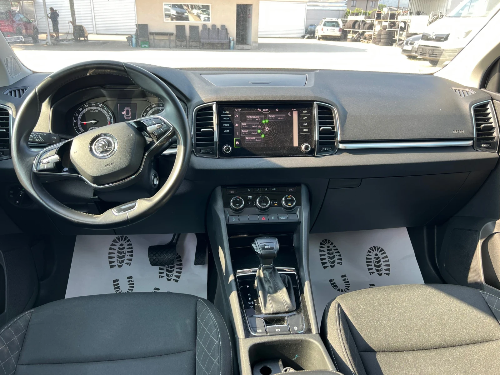 Skoda Karoq 1.6TDi DSG Navi Kamera Лизинг - изображение 7