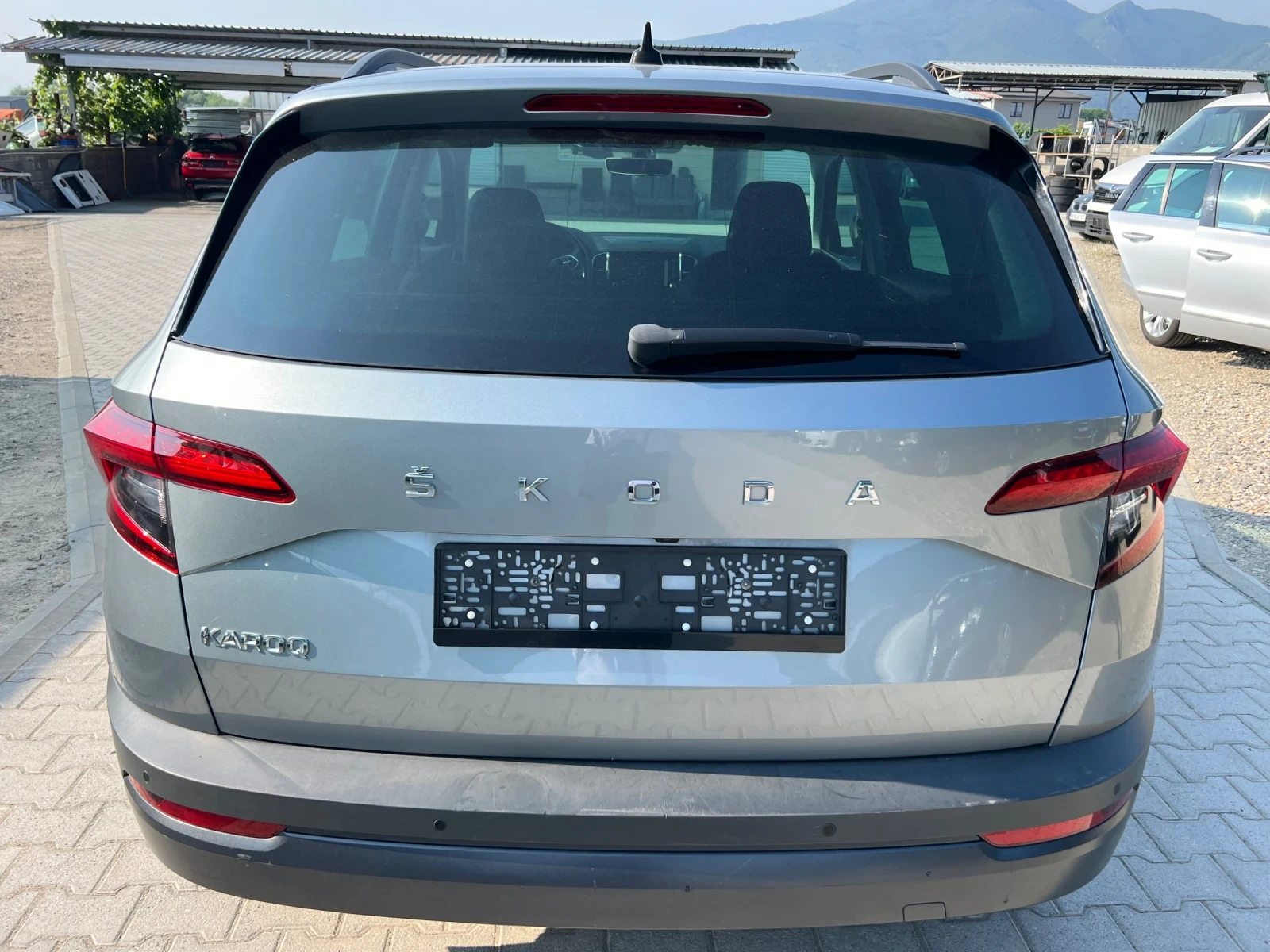 Skoda Karoq 1.6TDi DSG Navi Kamera Лизинг - изображение 5