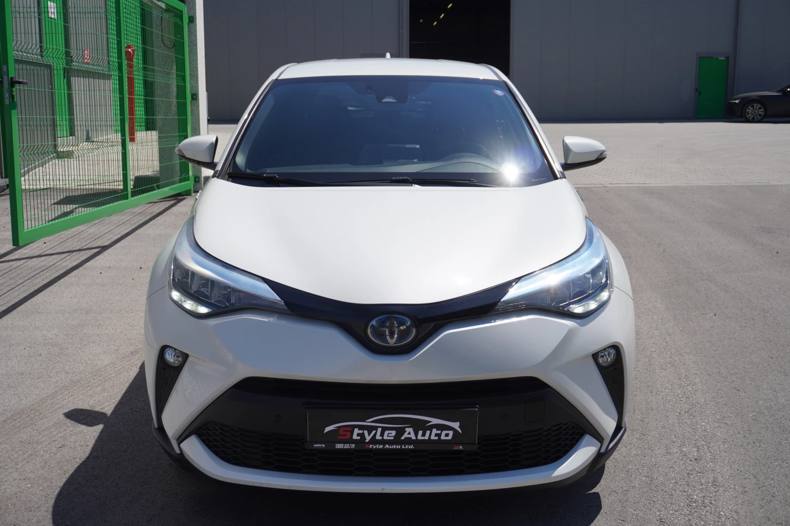 Toyota C-HR 2.0i HYBRID FACELIFT, CARPLAY, БЯЛА ПЕРЛА/80.000КМ - изображение 8