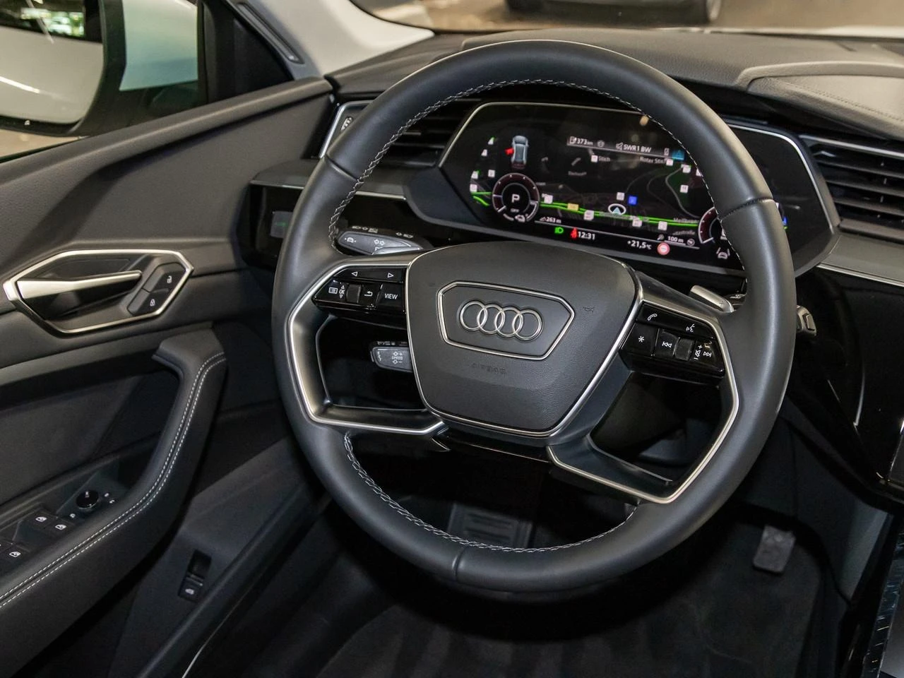 Audi Q8 50 E-TRON/S-LINE/MATRIX/B&O/CAMERA/BLACK OPTIC/ | Mobile.bg   11