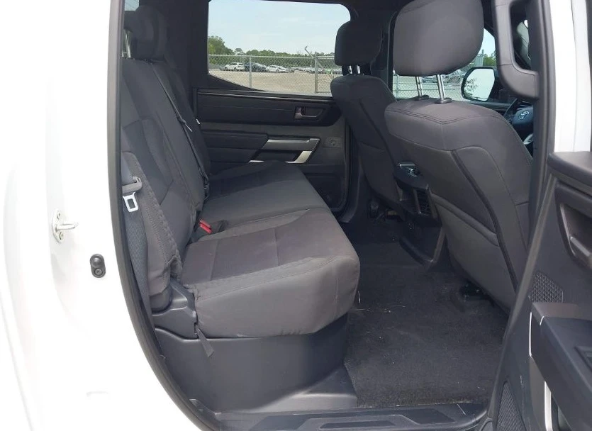 Toyota Tundra  - изображение 9