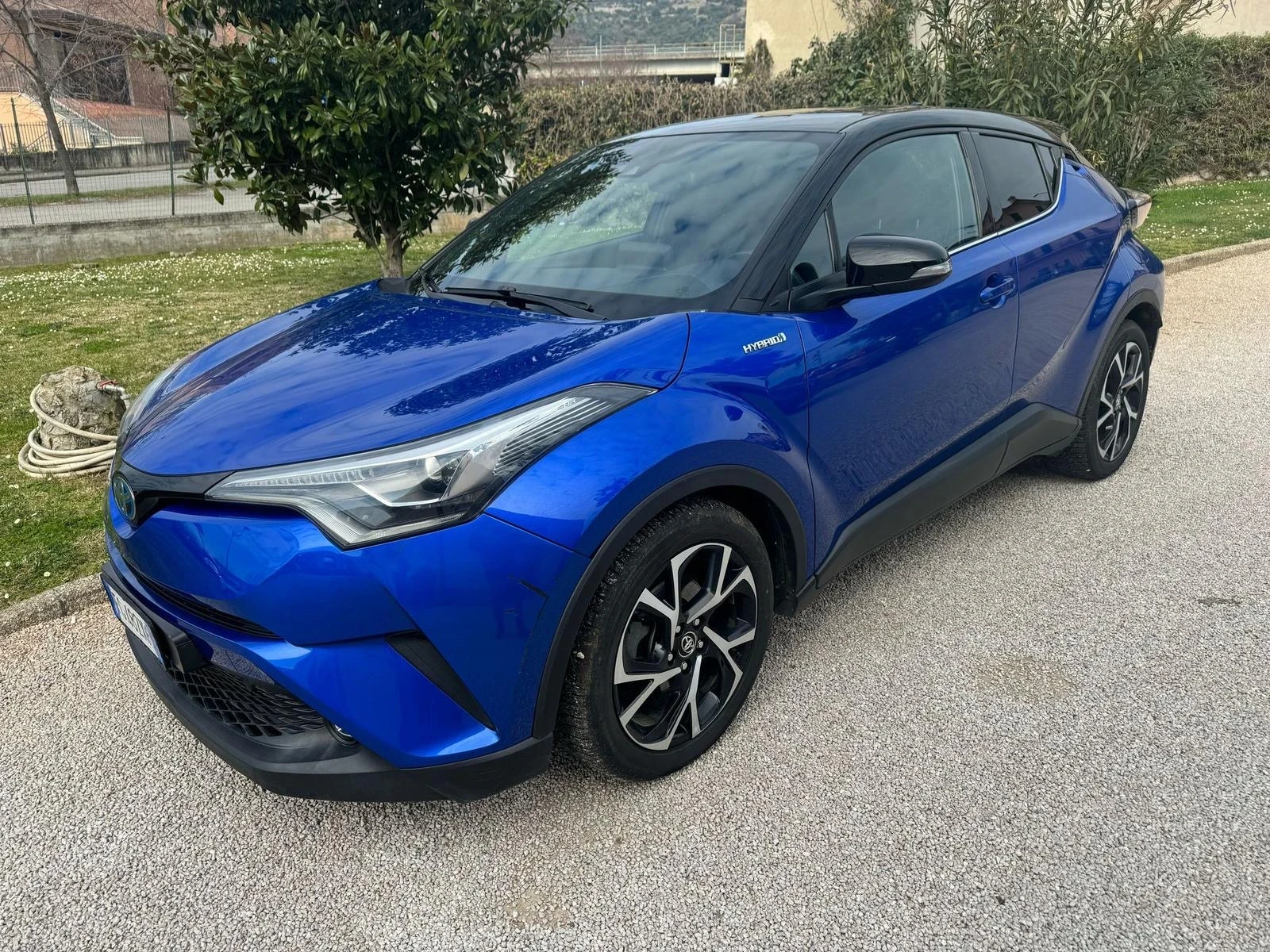 Toyota C-HR 1.8 hybrid На части