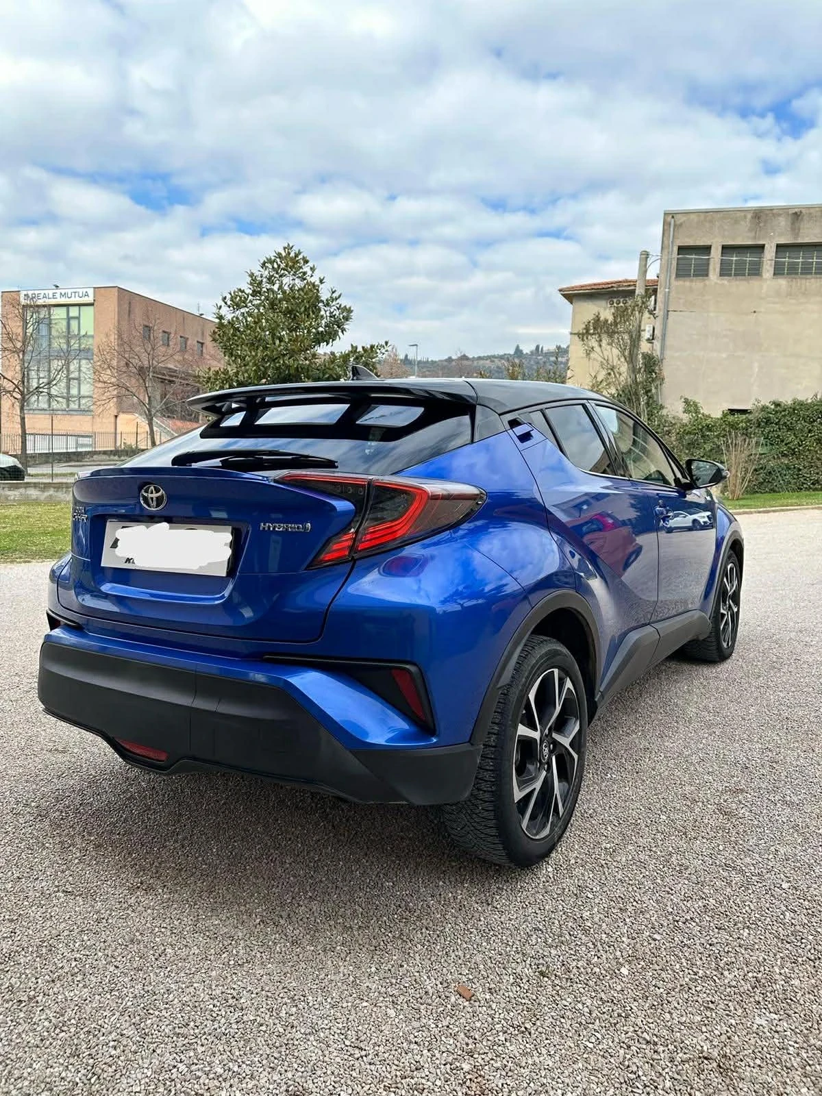 Toyota C-HR 1.8 hybrid На части, снимка 2 - Автомобили и джипове - 53969780