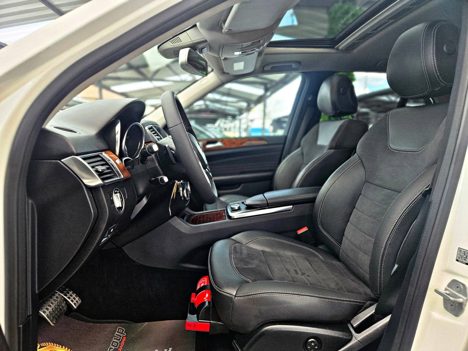 Mercedes-Benz ML 350 AMG/GERMANY/DISTR/CAMERA/HARMAN/ПОДГРЕВ/AMBI/LIZI, снимка 15 - Автомобили и джипове - 54147914