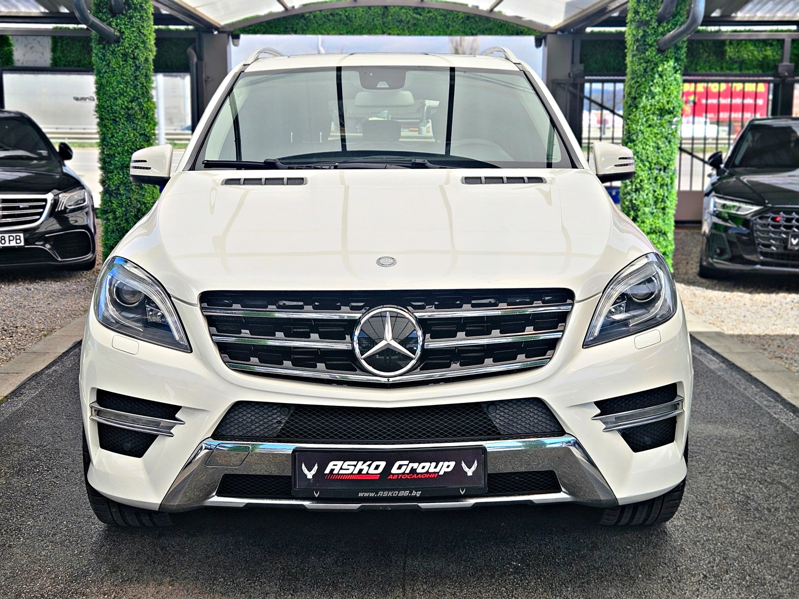 Mercedes-Benz ML 350 AMG/GERMANY/DISTR/CAMERA/HARMAN/ПОДГРЕВ/AMBI/LIZI, снимка 2 - Автомобили и джипове - 54147914