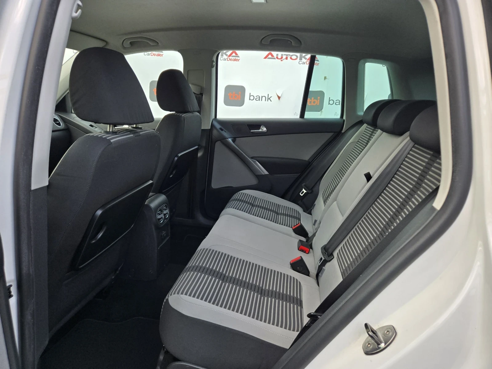 VW Tiguan 1.4TSI-150кс= 6СКОРОСТИ= 4MOTION= СЕРВ.ИСТОРИЯ, снимка 9 - Автомобили и джипове - 54634198