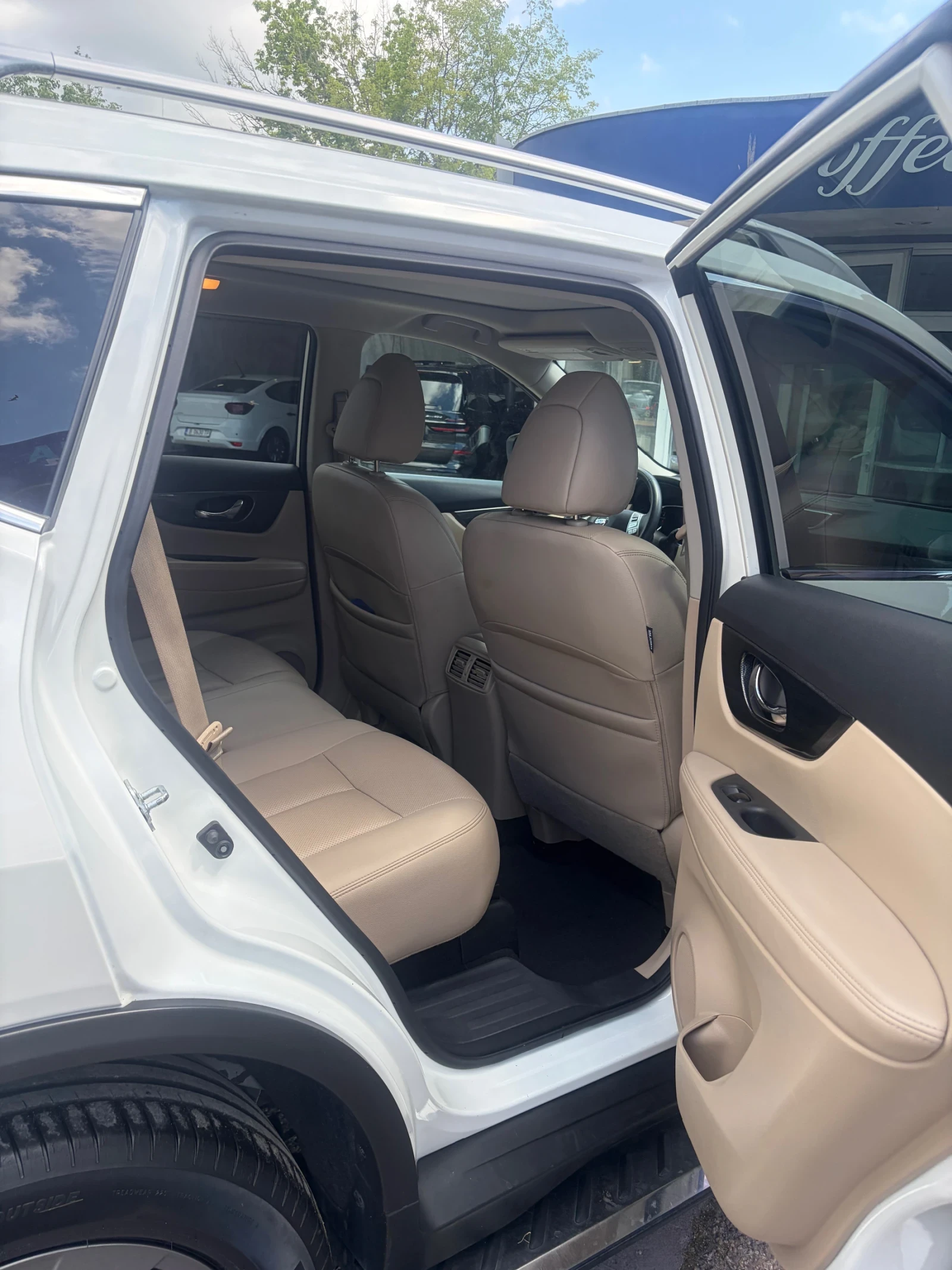 Nissan Rogue SL, снимка 4 - Автомобили и джипове - 54743038
