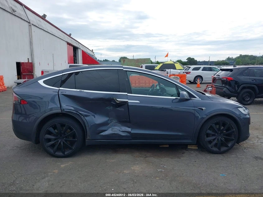 Tesla Model X Long Range Dual Motor All-Wheel Drive/Long Range P, снимка 13 - Автомобили и джипове - 55104342