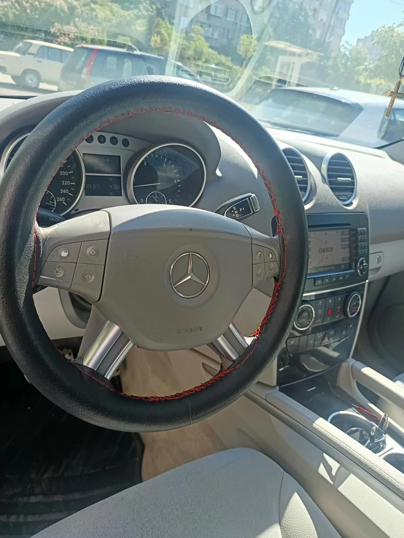 Mercedes-Benz ML 320, снимка 11 - Автомобили и джипове - 55773008