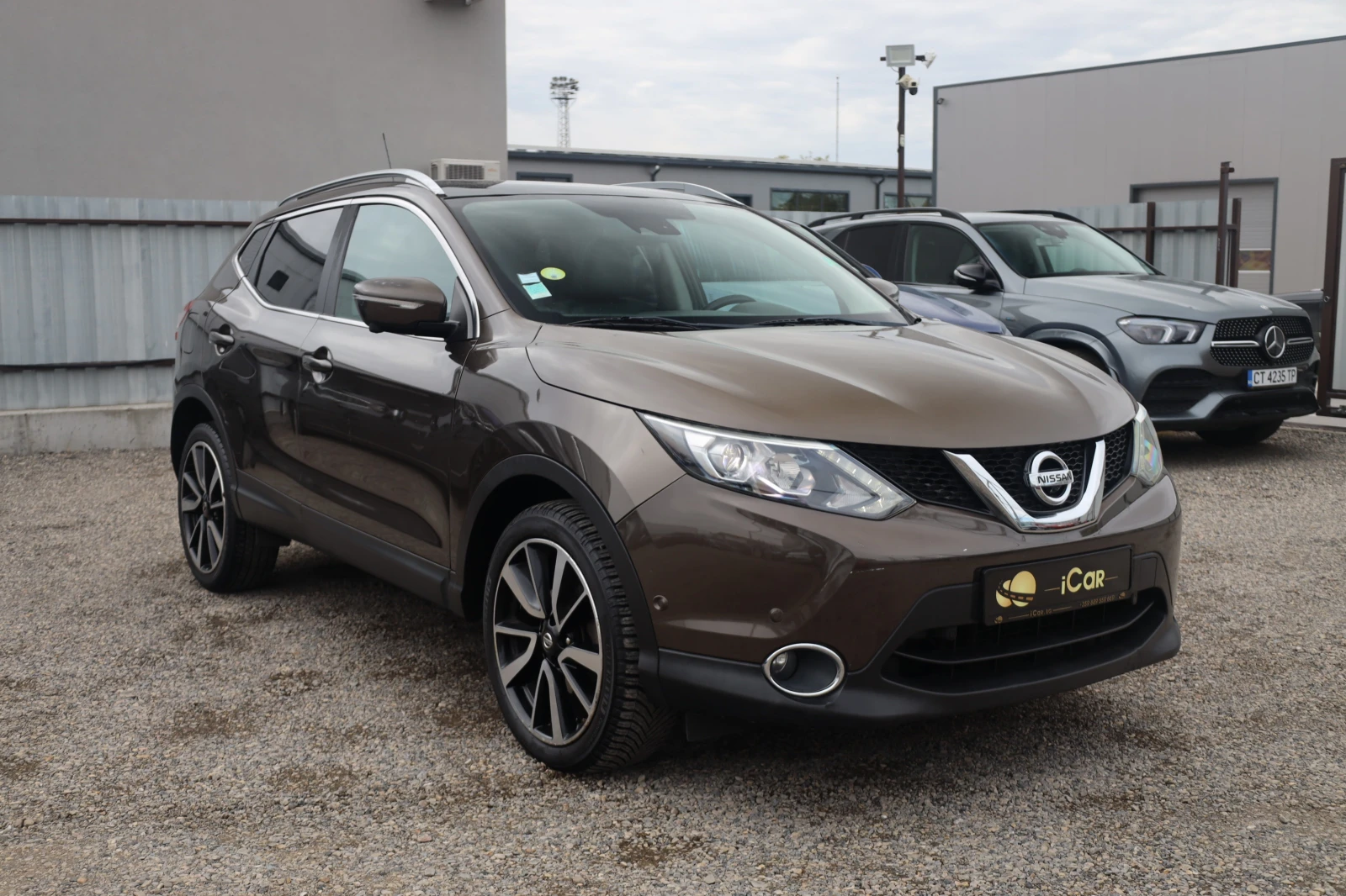 Nissan Qashqai 1.6dCi 360 KeyGO PANO SzH Lane Blind КОЖА LED