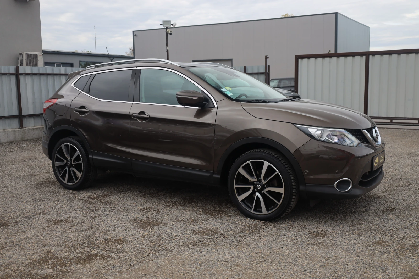 Nissan Qashqai 1.6dCi 360 KeyGO PANO SzH Lane Blind КОЖА LED