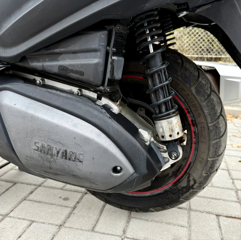 Sym Maxsym 600i ABS 05.2016г Нови гуми! * Черен Мат* , снимка 14 - Мотоциклети и мототехника - 52341995