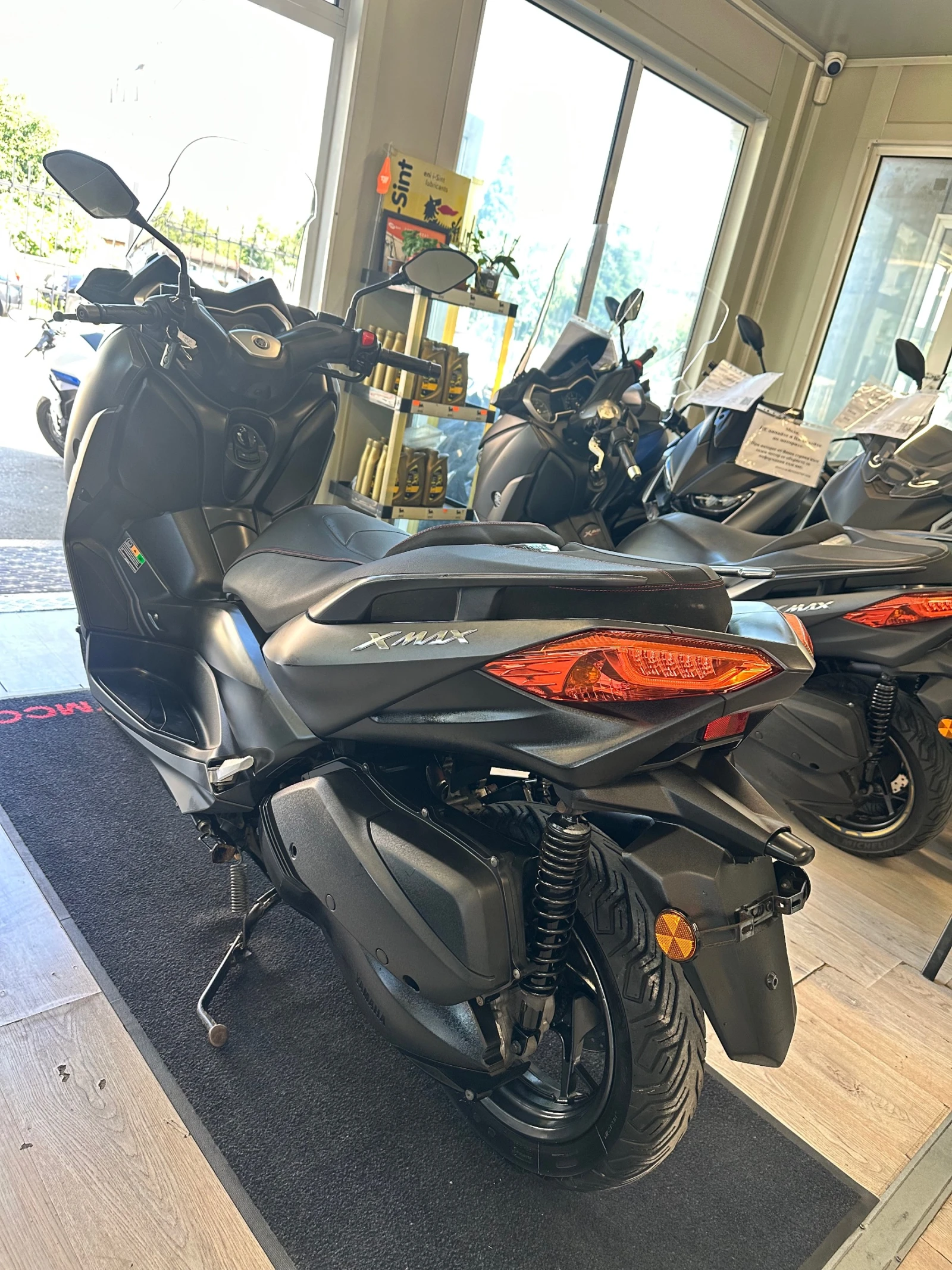 Yamaha X-max 300i ABS/TC/LED 08.2020г., снимка 7 - Мотоциклети и мототехника - 55569355