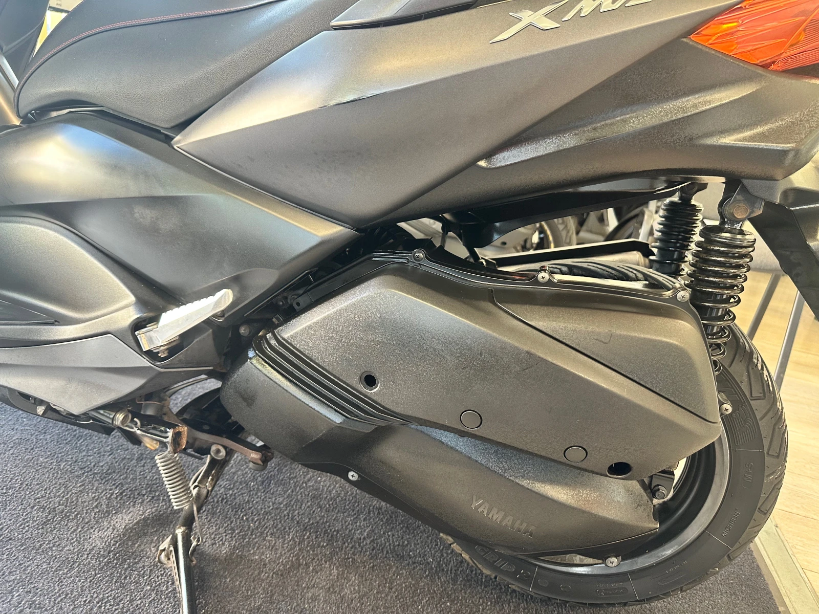 Yamaha X-max 300i ABS/TC/LED 08.2020г., снимка 11 - Мотоциклети и мототехника - 55569355