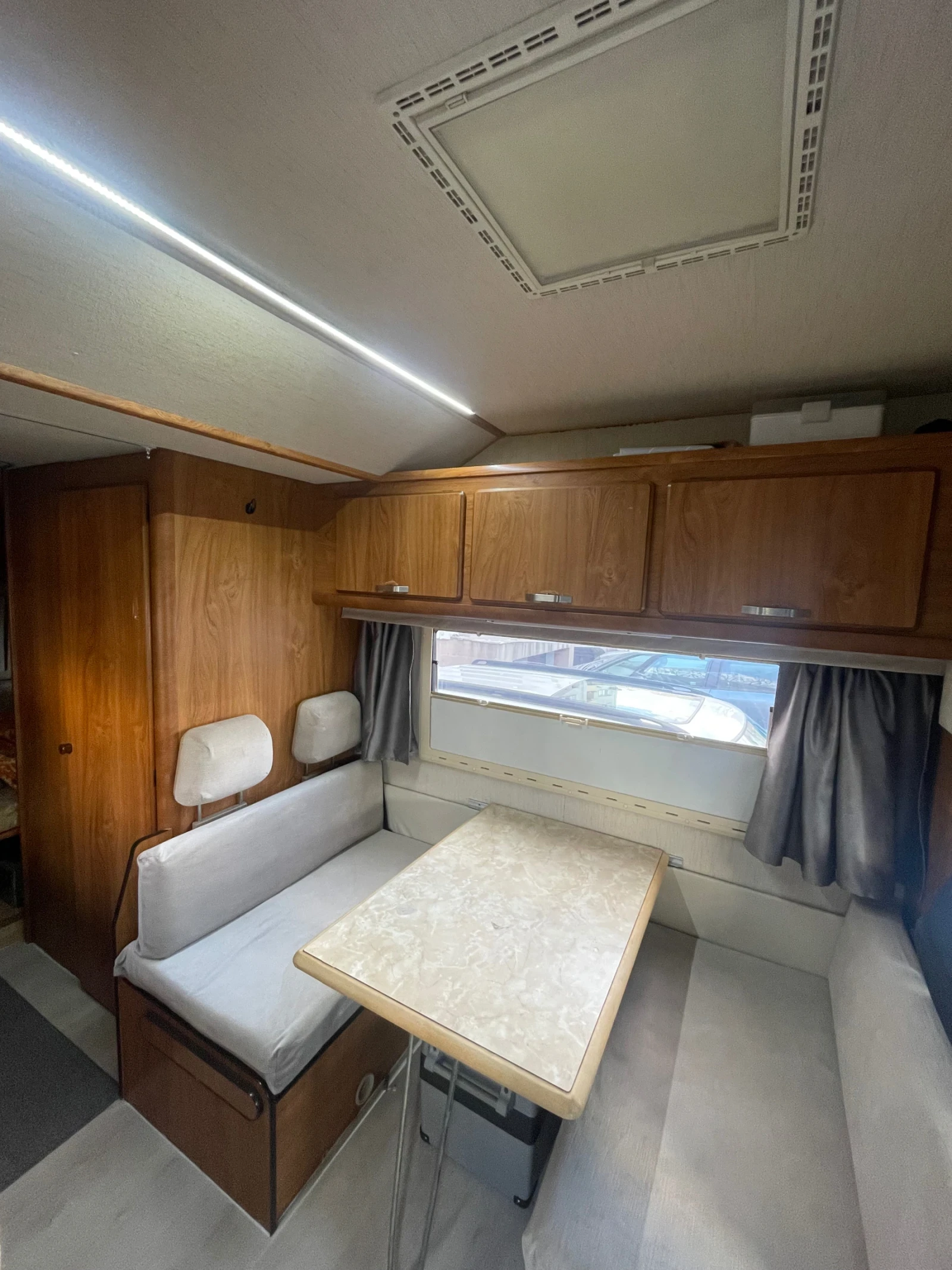 Кемпер HYMER / ERIBA, снимка 9 - Каравани и кемпери - 54208088