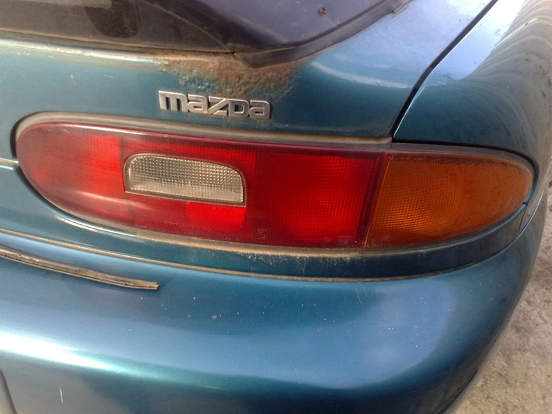 Десен стоп за Мазда МХ3