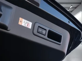 Lexus LBX = NEW = Elegant Гаранция, снимка 14