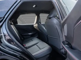 Lexus LBX = NEW = Elegant Гаранция, снимка 13