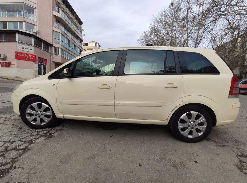 Opel Zafira 1.6i CNG, снимка 1 - Автомобили и джипове - 48537948