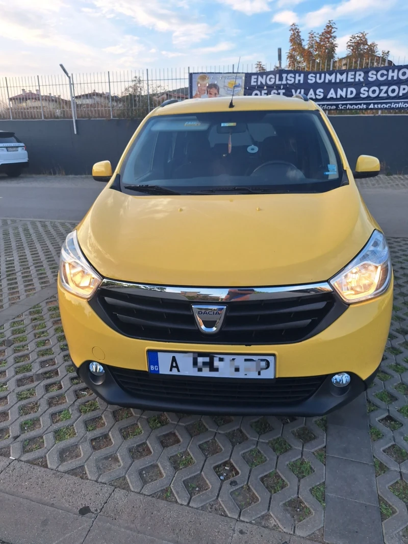 Dacia Lodgy 1.6i, снимка 5 - Автомобили и джипове - 51683489