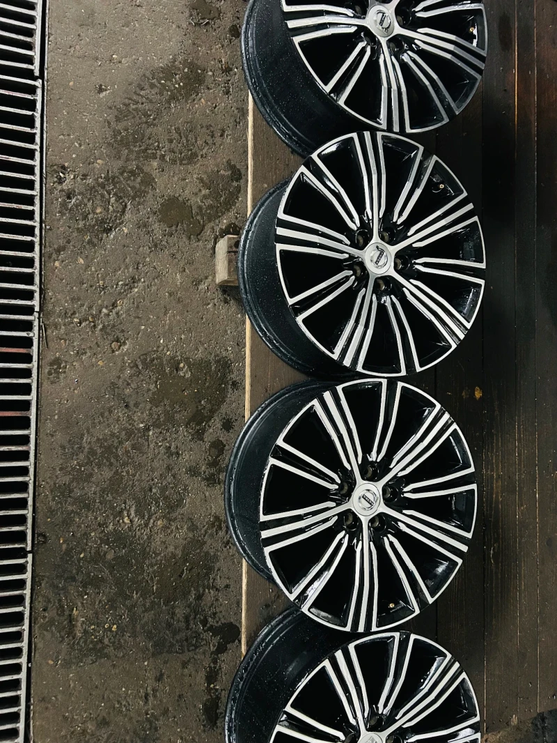 Volvo S60, снимка 3 - Автомобили и джипове - 52930493