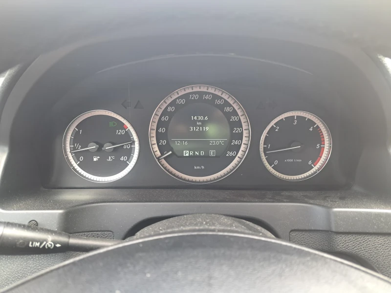Mercedes-Benz C 200 200cdi, снимка 16 - Автомобили и джипове - 52230171