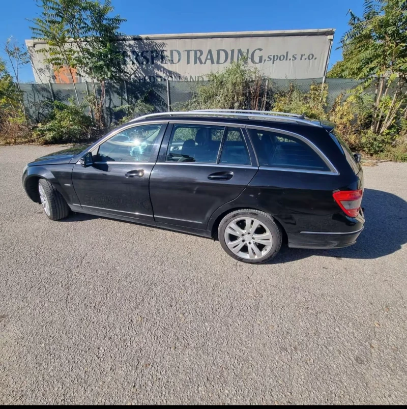 Mercedes-Benz C 220, снимка 4 - Автомобили и джипове - 52400404