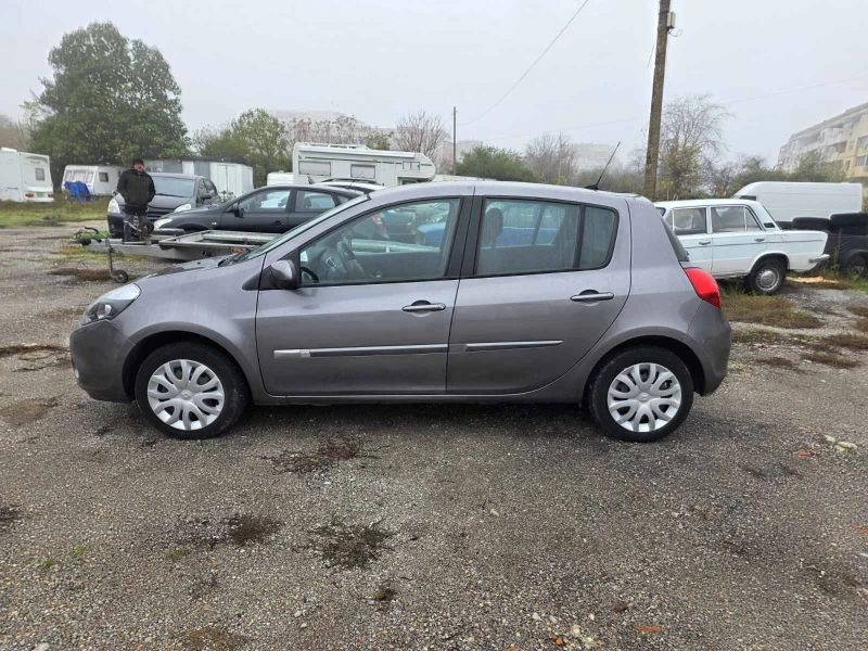 Renault Clio 1.2, снимка 2 - Автомобили и джипове - 52401188