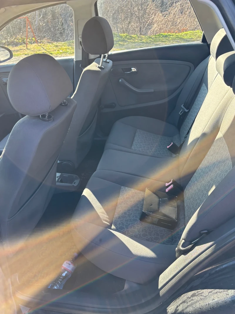 Seat Ibiza, снимка 11 - Автомобили и джипове - 52959217