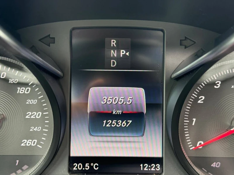 Mercedes-Benz C 300 4MATIC * АвтоКредит (ЦЕНА ДО БГ), снимка 10 - Автомобили и джипове - 53527881