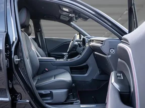 Lexus LBX = NEW = Elegant Гаранция, снимка 12 - Автомобили и джипове - 54042251