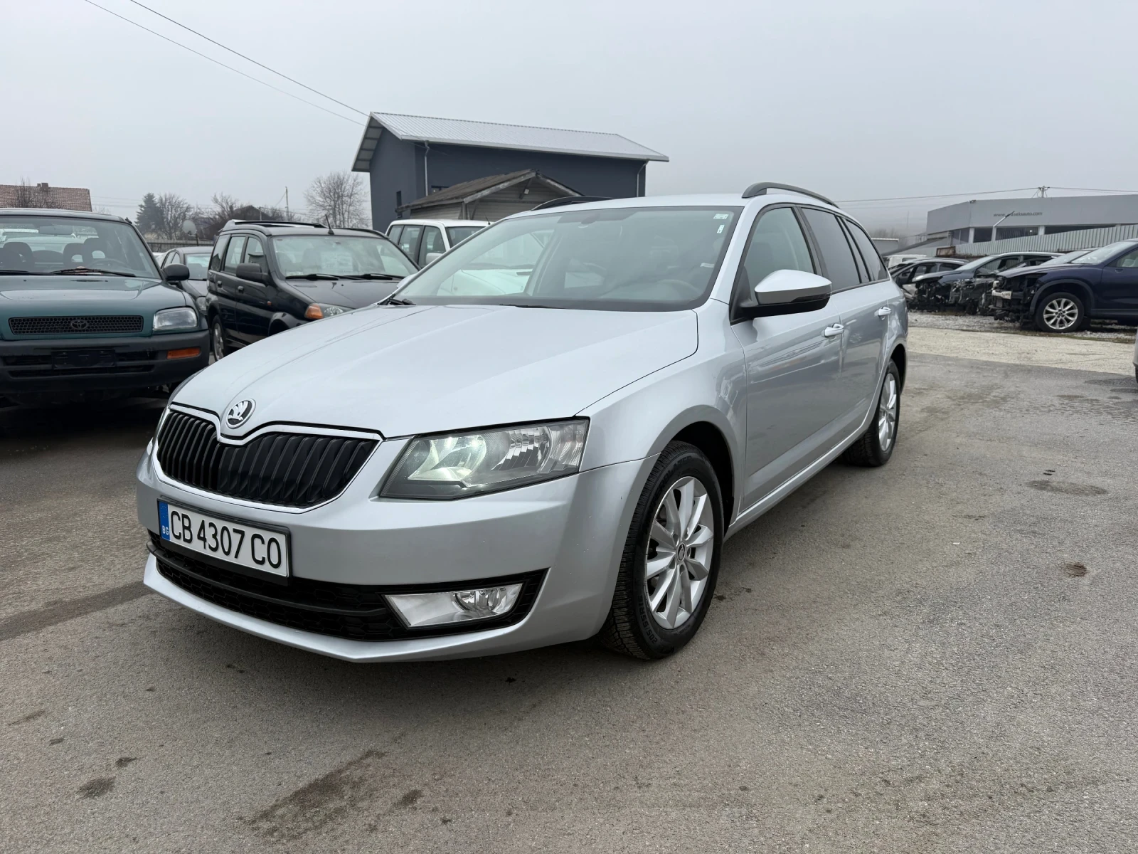 Skoda Octavia 1.6TDI 110КС DSG, снимка 1