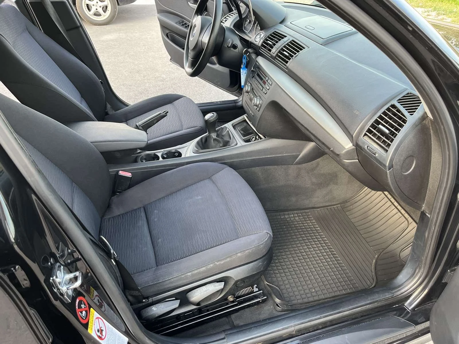 BMW 118 2.0TDI 143 6  EURO 4  6   | Mobile.bg   11