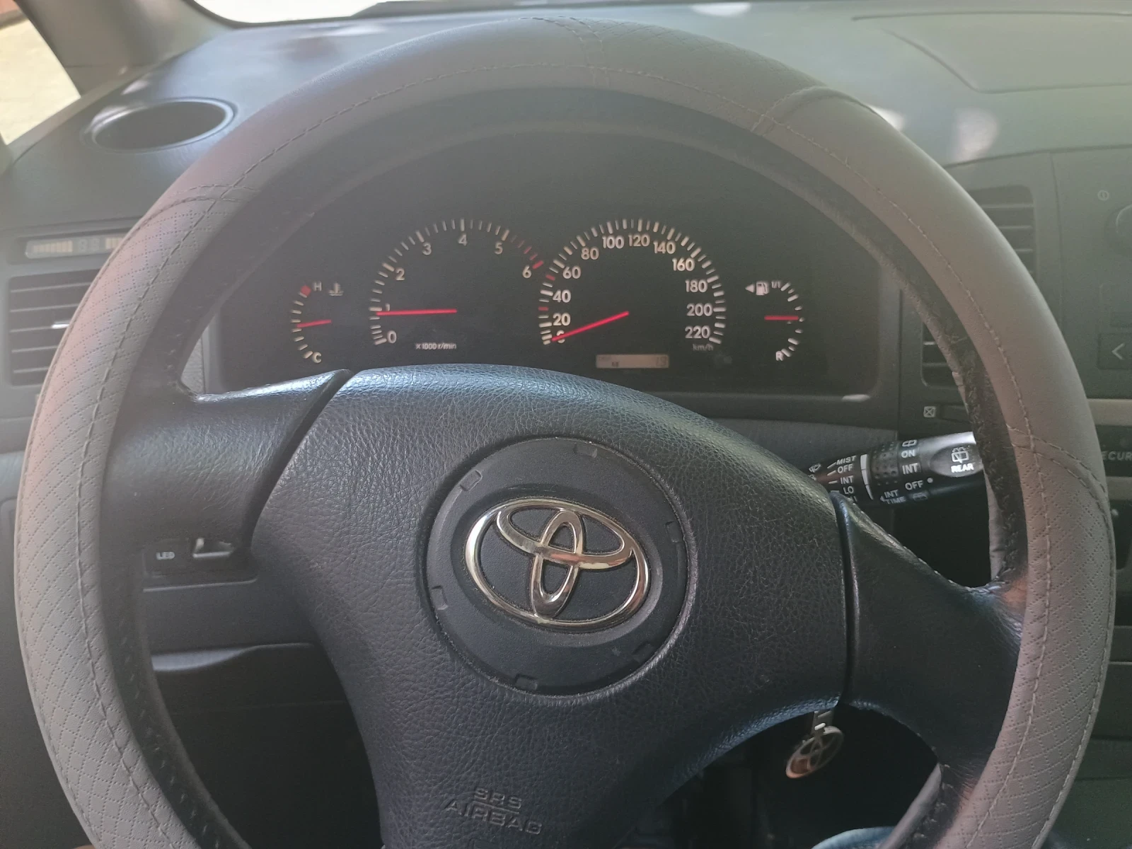 Toyota Corolla verso 2.0 D4D - изображение 10