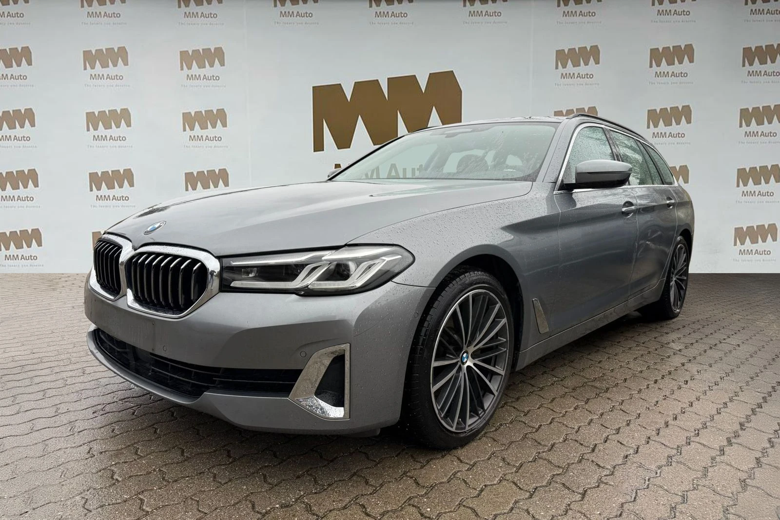 BMW 520 d xDrive* Luxury line* LCI*  | Mobile.bg   1