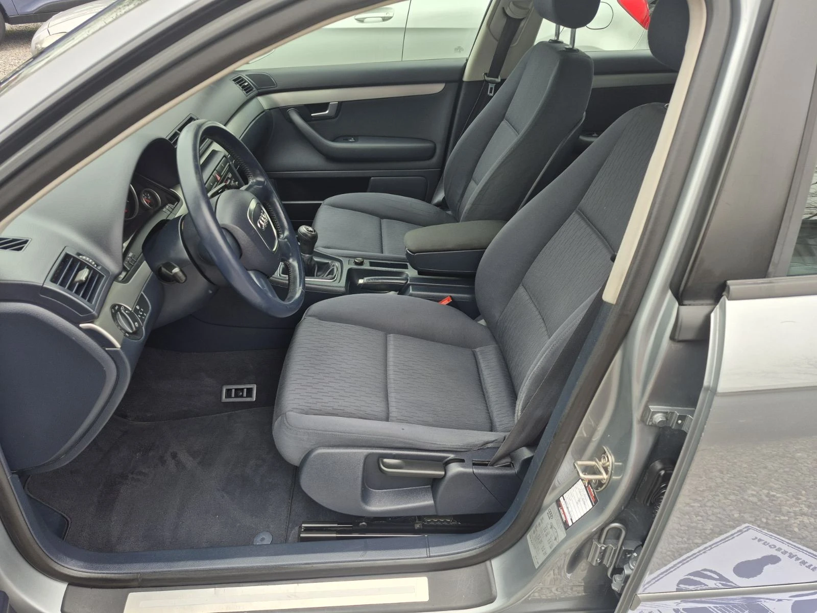 Audi A4 2.0TDI-140k.s, снимка 8 - Автомобили и джипове - 53950698