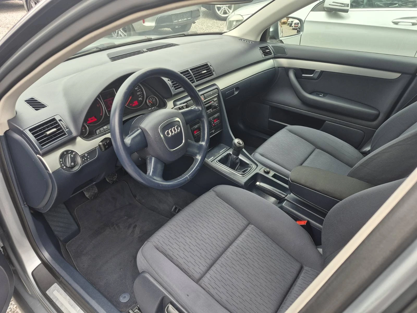 Audi A4 2.0TDI-140k.s, снимка 7 - Автомобили и джипове - 53950698