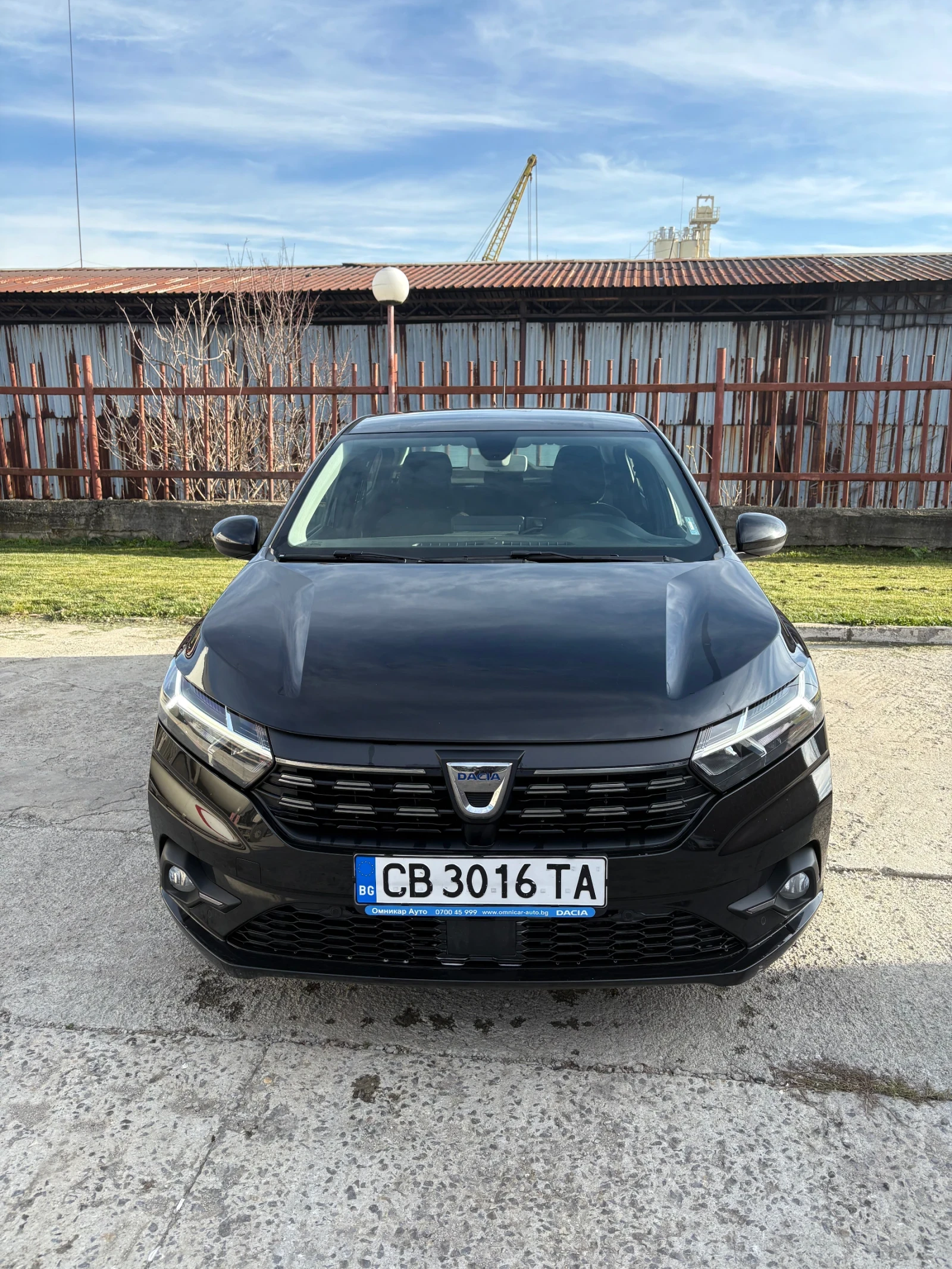 Dacia Logan 1.0 Тсе LPG ГАРАНЦИОНЕН, снимка 3 - Автомобили и джипове - 53996711