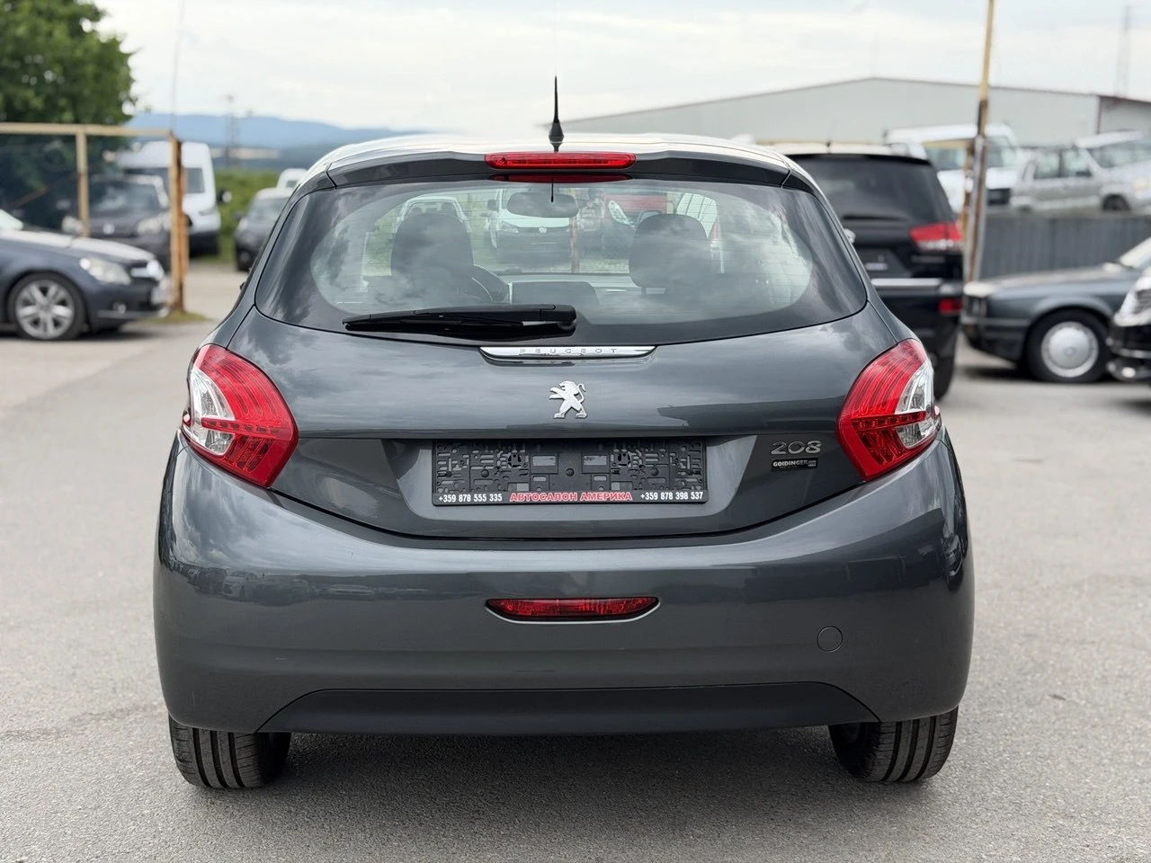 Peugeot 208 1.4i NAVI, снимка 5 - Автомобили и джипове - 55016557