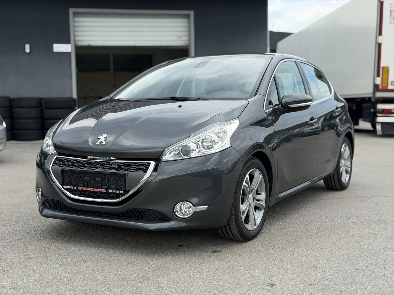 Peugeot 208 1.4i NAVI